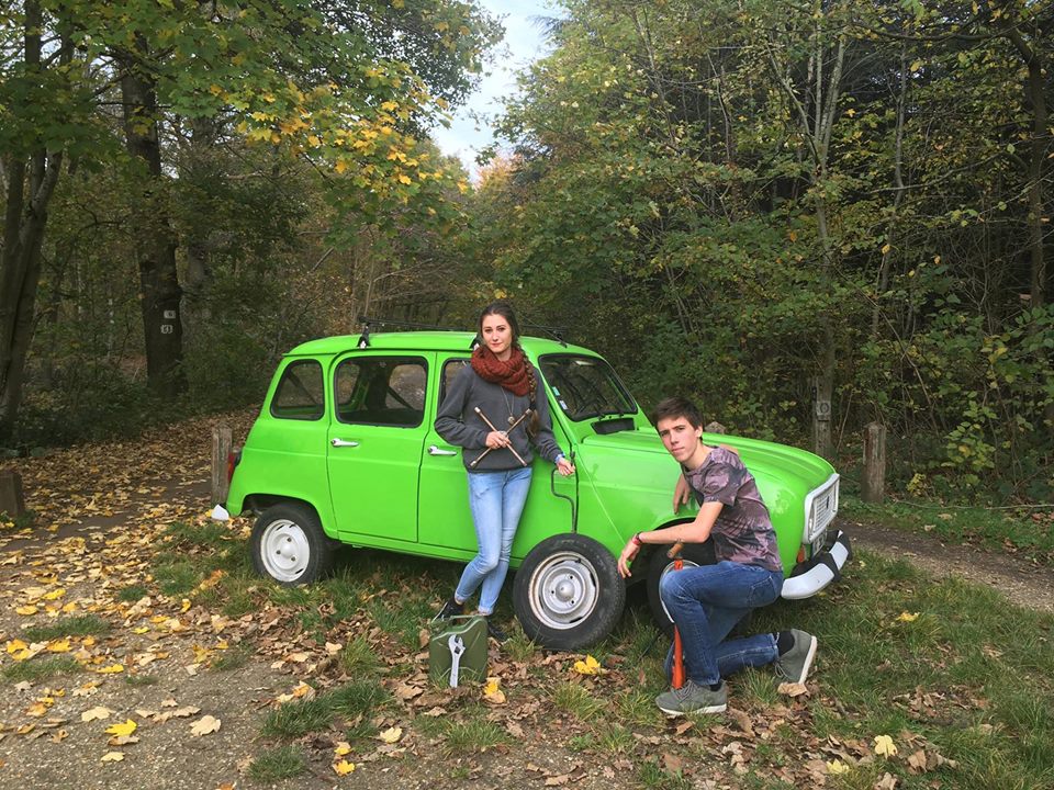 Tom & Zoe  participent au 4L Trophy 2018